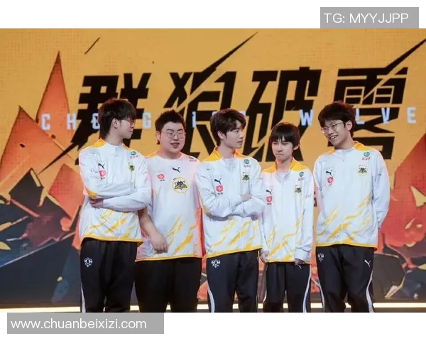 英雄逆袭KPL赛场传奇瞬间揭示团队合作与个人实力的完美结合